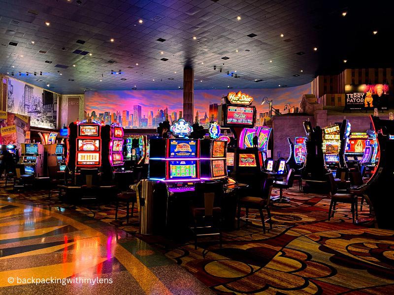 Slot Makinelerinde Kazanma Stratejileri: Deneyimli Bir Oyuncunun Gözünden